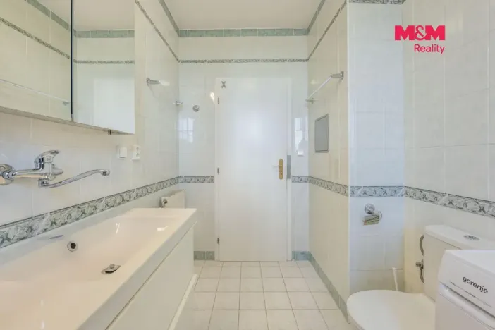 Pronájem bytu 2+kk, Praha - Žižkov, V kapslovně, 58 m2