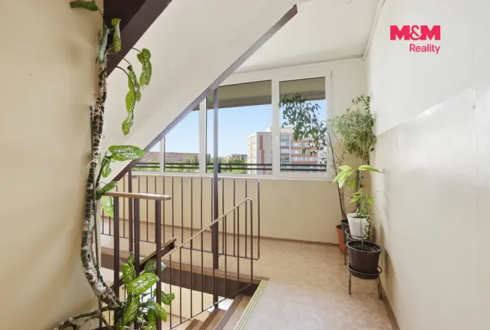 Prodej bytu 3+1, Praha - Prosek, Prosecká, 69 m2
