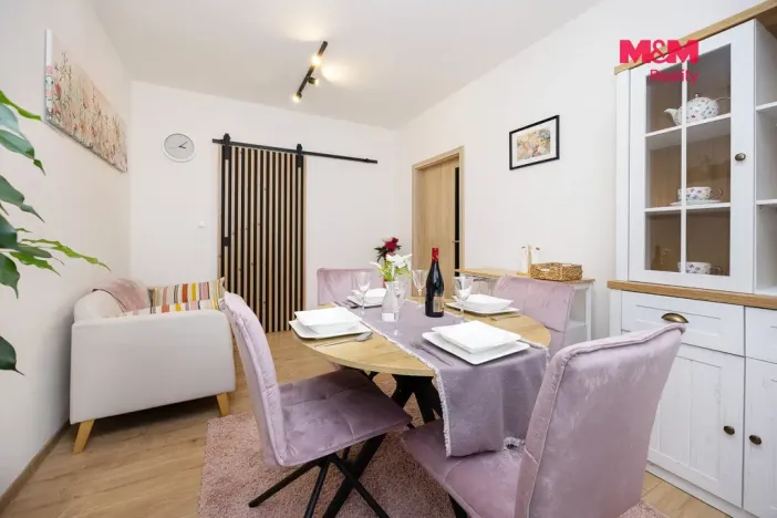 Prodej rodinného domu, Jeníkovice, 220 m2