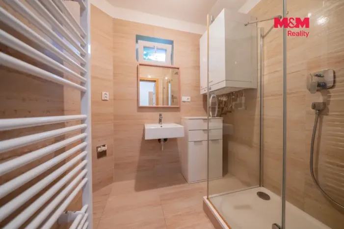 Prodej rodinného domu, Blansko - Lažánky, 275 m2
