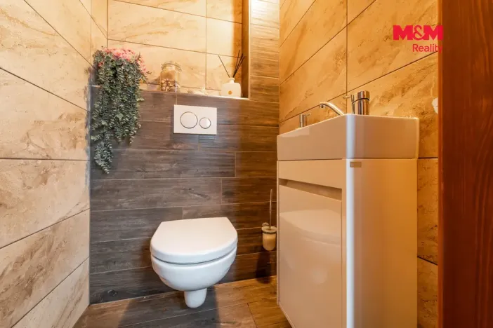 Prodej obchodního prostoru, Bechyně, 340 m2