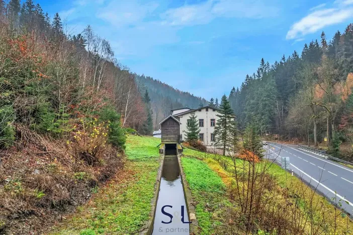 Prodej komerční nemovitosti, Železný Brod, 2098 m2
