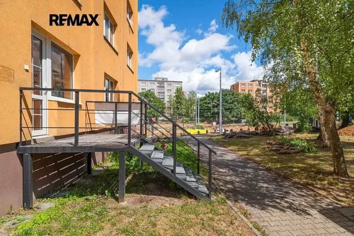 Prodej obchodního prostoru, Plzeň, Rokycanská, 27 m2