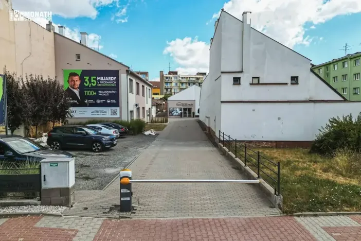 Prodej obchodního prostoru, Vyškov, Žižkova, 900 m2