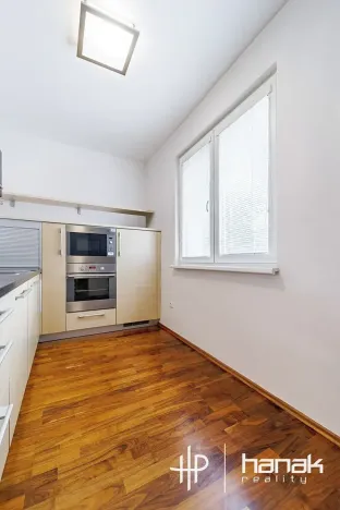 Pronájem bytu 2+1, Olomouc, tř. Svornosti, 54 m2