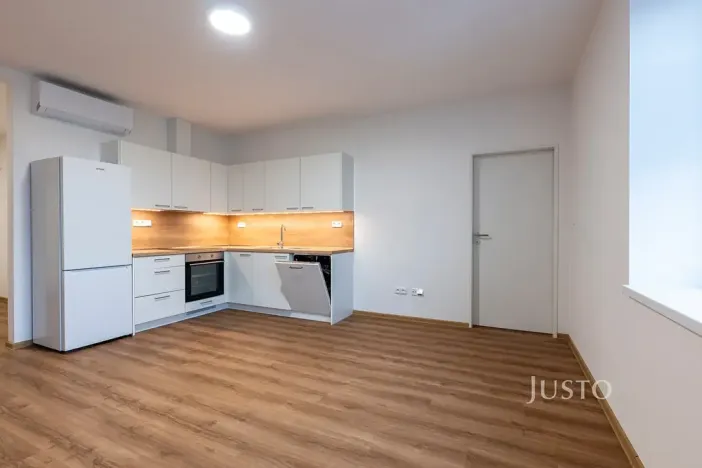 Pronájem bytu 2+kk, Staré Město, Hradišťská, 53 m2