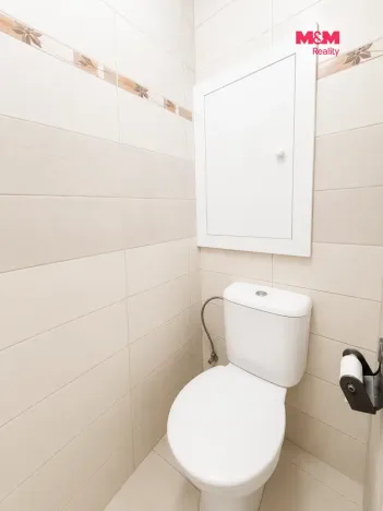 Prodej bytu 2+1, Lovosice, Kmochova, 57 m2
