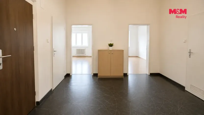 Pronájem bytu 3+1, Praha - Žižkov, Biskupcova, 86 m2