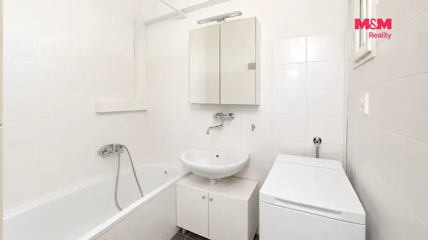 Pronájem bytu 3+1, Praha - Žižkov, Biskupcova, 86 m2
