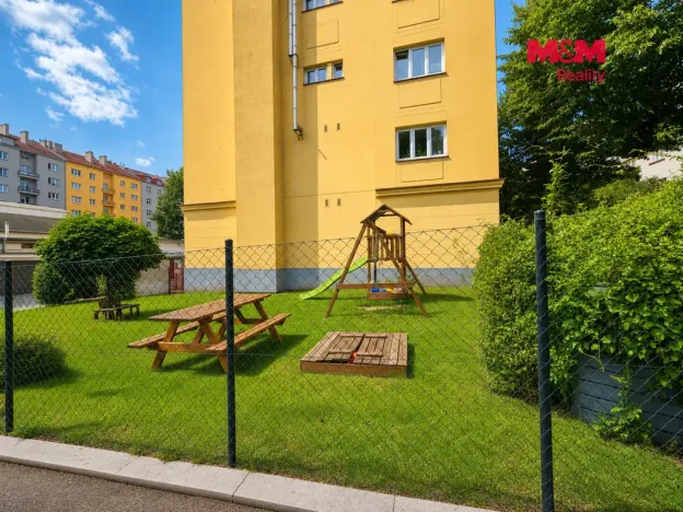 Pronájem bytu 3+1, Praha - Žižkov, Biskupcova, 86 m2