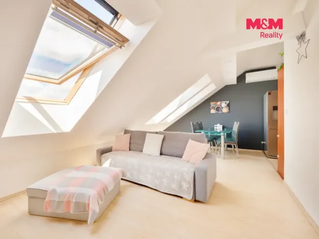 Prodej bytu 3+kk, Praha, Stochovská, 80 m2
