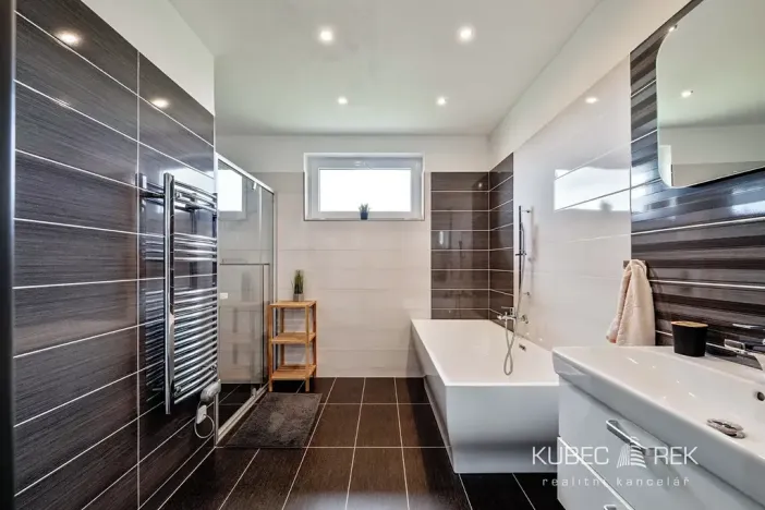 Prodej rodinného domu, Ústrašice, 130 m2