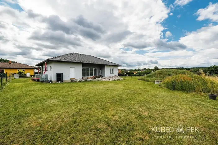 Prodej rodinného domu, Ústrašice, 130 m2