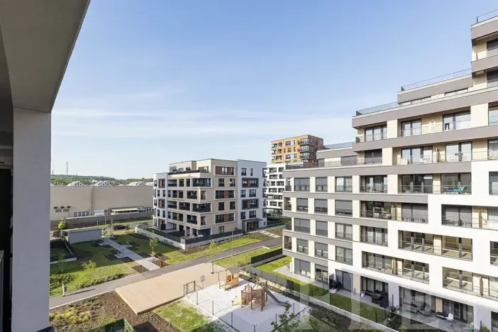 Pronájem bytu 1+kk, Praha - Hloubětín, Poděbradská, 33 m2