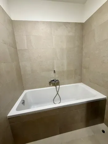 Pronájem bytu 2+kk, Praha - Vysočany, Gerstelova, 60 m2