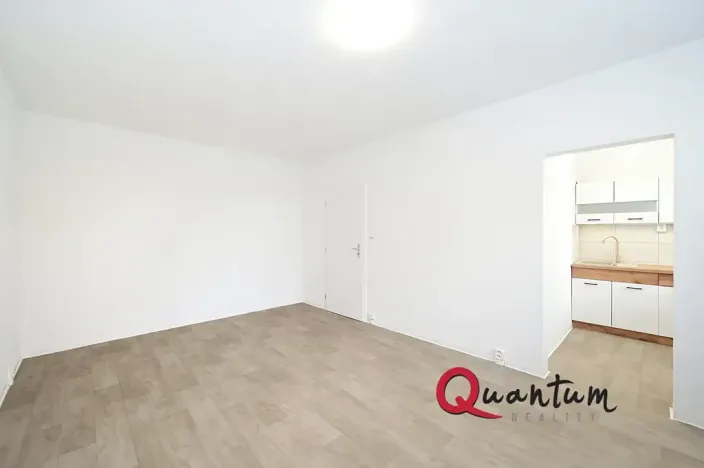 Pronájem bytu 1+kk, Praha - Troja, Sosnovecká, 28 m2