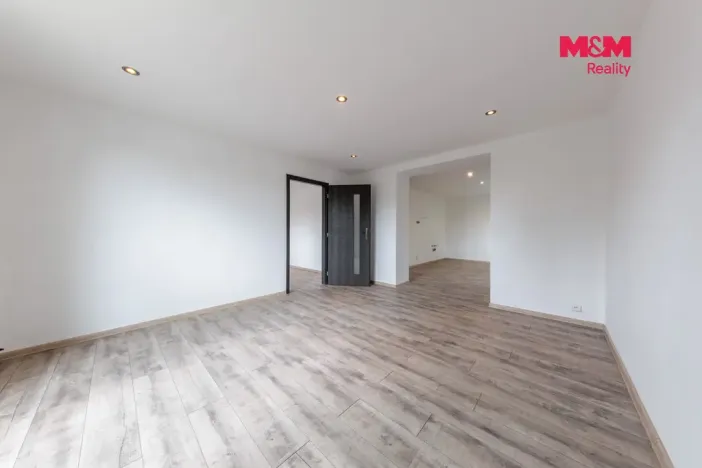 Prodej bytu 2+1, Horní Slavkov, Poštovní, 54 m2