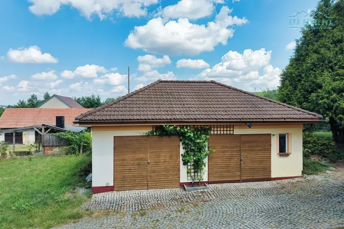 Prodej rodinného domu, Chocenice, 299 m2