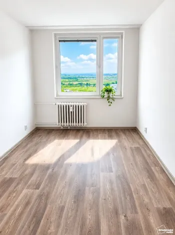 Pronájem bytu 2+kk, Praha - Černý Most, Vašátkova, 43 m2