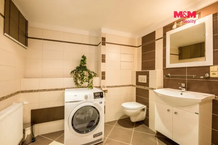 Prodej rodinného domu, Mariánské Lázně - Úšovice, 1. máje, 300 m2
