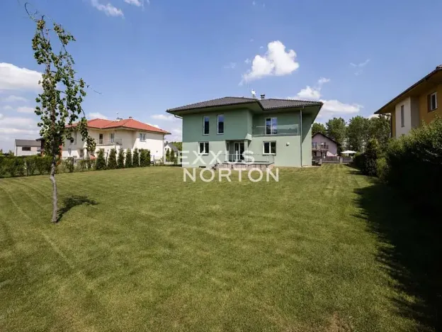 Pronájem vily, Průhonice, Pod Valem II., 400 m2