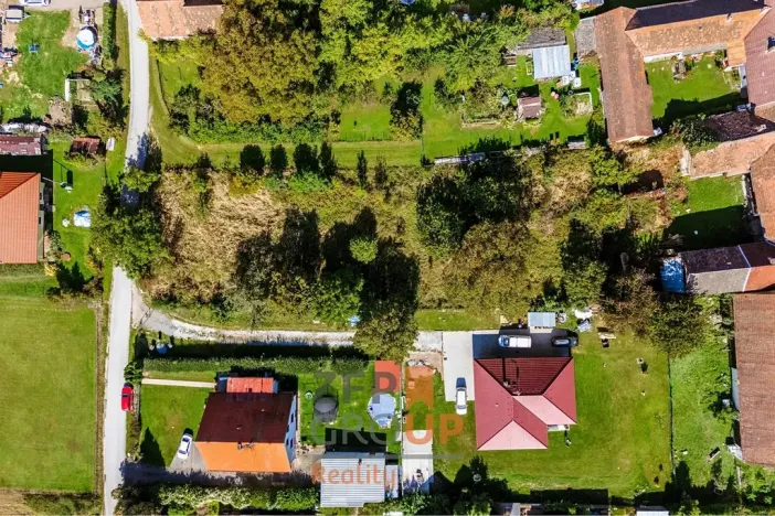 Prodej pozemku pro bydlení, Strážkovice, 1703 m2