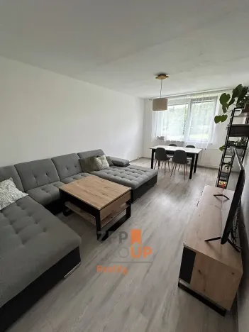 Prodej bytu 3+1, Rožnov pod Radhoštěm, Kulturní, 72 m2
