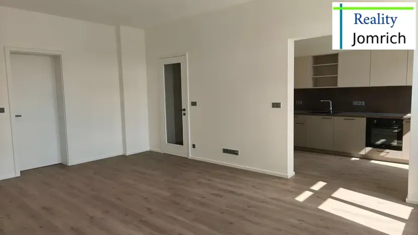 Pronájem bytu 2+1, Liberec, Moskevská, 80 m2