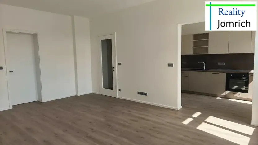 Pronájem bytu 2+1, Liberec, Moskevská, 80 m2