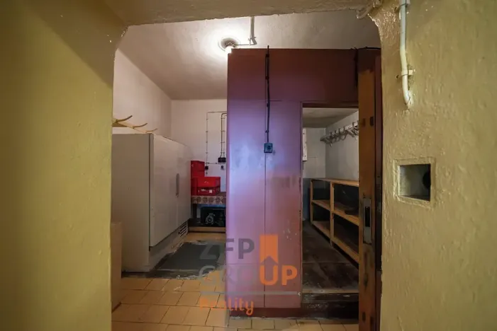 Prodej obchodního prostoru, Šatov, 470 m2