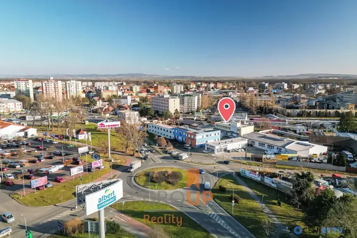 Prodej obchodního prostoru, Hodonín, Velkomoravská, 702 m2
