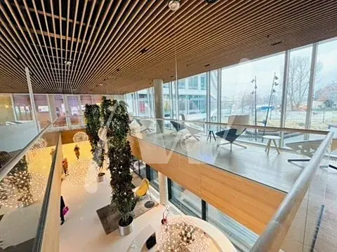 Pronájem kanceláře, Praha - Holešovice, Plynární, 648 m2