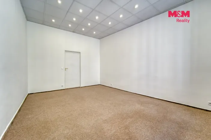 Pronájem kanceláře, Plzeň - Vnitřní Město, Veleslavínova, 112 m2
