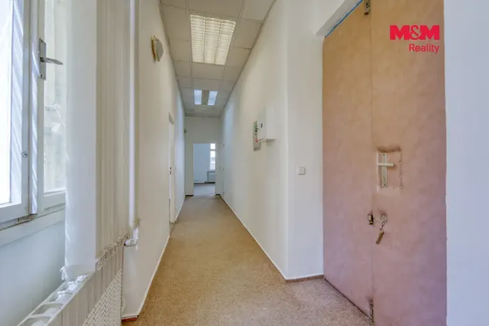 Pronájem kanceláře, Plzeň - Vnitřní Město, Veleslavínova, 112 m2