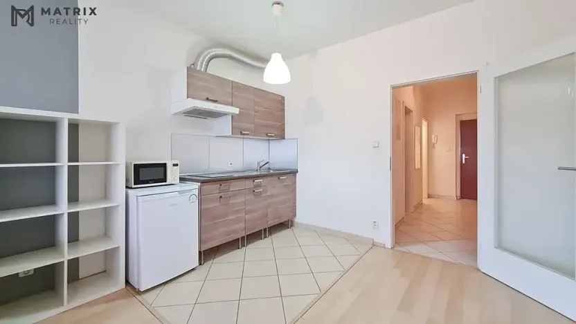 Pronájem bytu 1+kk, Praha - Horní Měcholupy, Hornoměcholupská, 42 m2