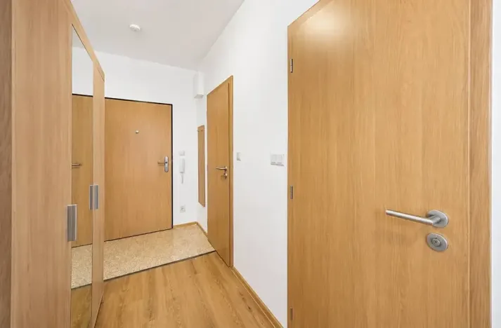 Pronájem bytu 1+kk, Praha - Čakovice, Bermanova, 42 m2