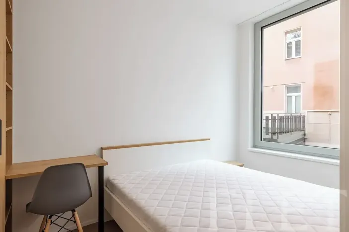 Pronájem bytu 2+kk, Praha - Smíchov, Plzeňská, 26 m2