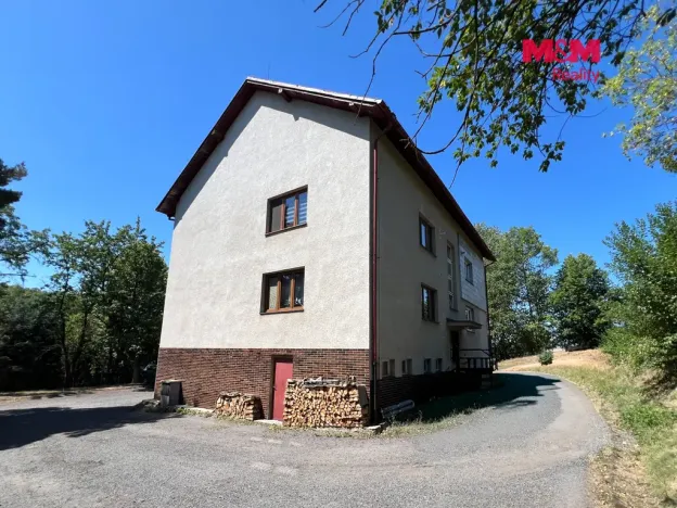 Prodej bytu 3+1, Obytce, 78 m2