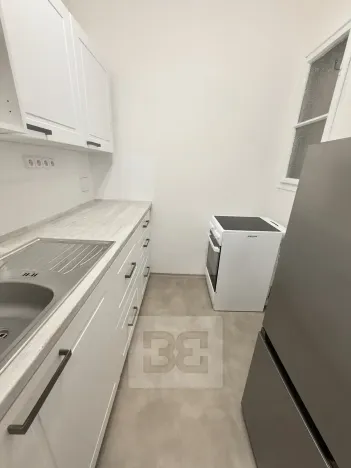 Pronájem bytu 2+1, Praha - Podolí, Sinkulova, 55 m2