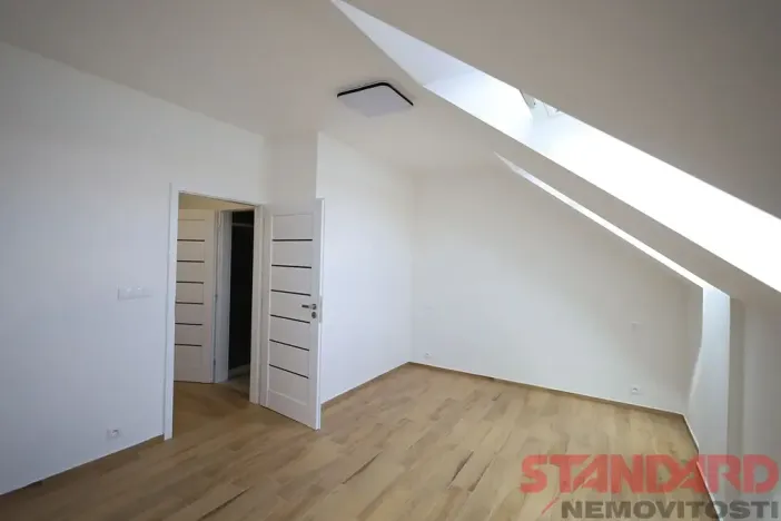 Pronájem bytu 2+kk, Přeštice, Revoluční, 45 m2