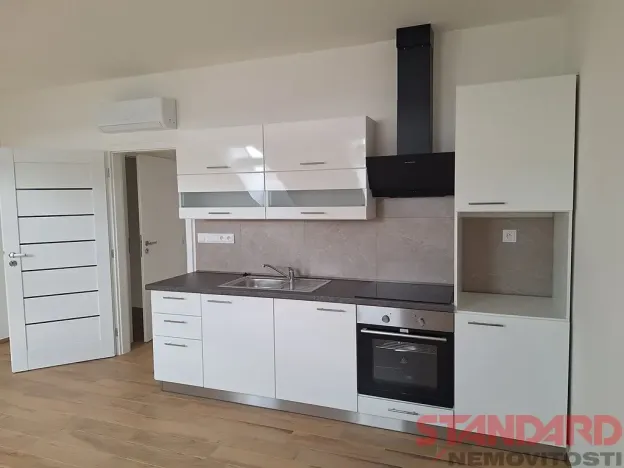 Pronájem bytu 2+kk, Přeštice, Revoluční, 45 m2