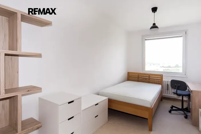 Pronájem bytu 4+1, Praha - Modřany, Pertoldova, 80 m2