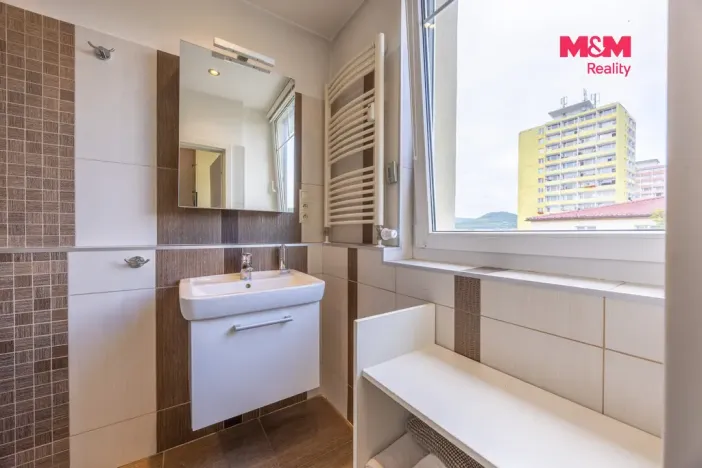 Prodej bytu 3+1, Klášterec nad Ohří, Školní, 68 m2