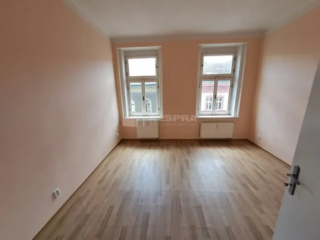 Pronájem bytu 1+kk, Praha - Žižkov, Vlkova, 28 m2