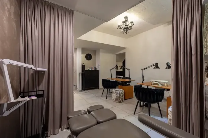 Pronájem obchodního prostoru, Praha, Neklanova, 74 m2