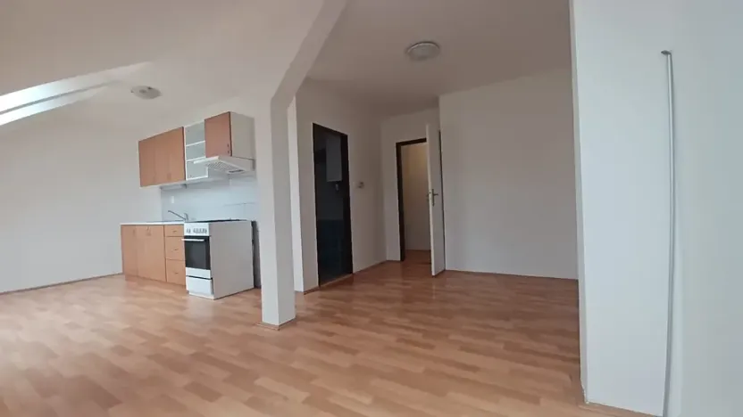 Pronájem bytu 2+kk, Plzeň, Bělohorská, 57 m2