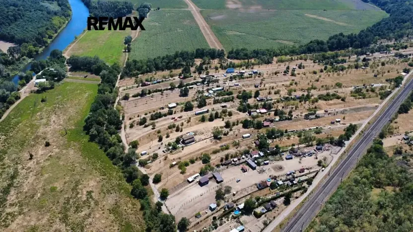 Prodej zahrady, Břeclav, 2523 m2