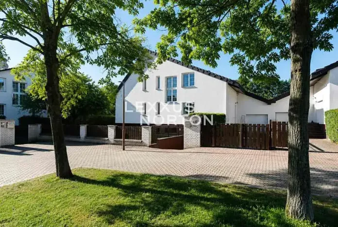 Pronájem vily, Průhonice, Sadová, 350 m2