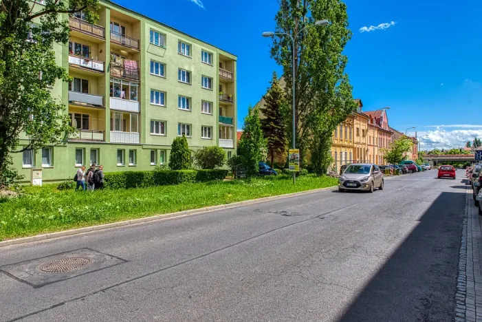 Pronájem bytu 2+1, Chomutov, Blatenská, 52 m2