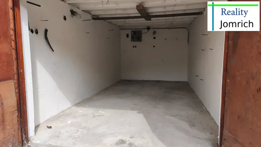 Pronájem garáže, Liberec, Kunratická, 16 m2
